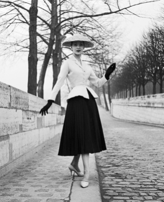 Outlander - La robe Dior (16)